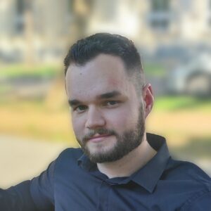 Alex András Mándrik